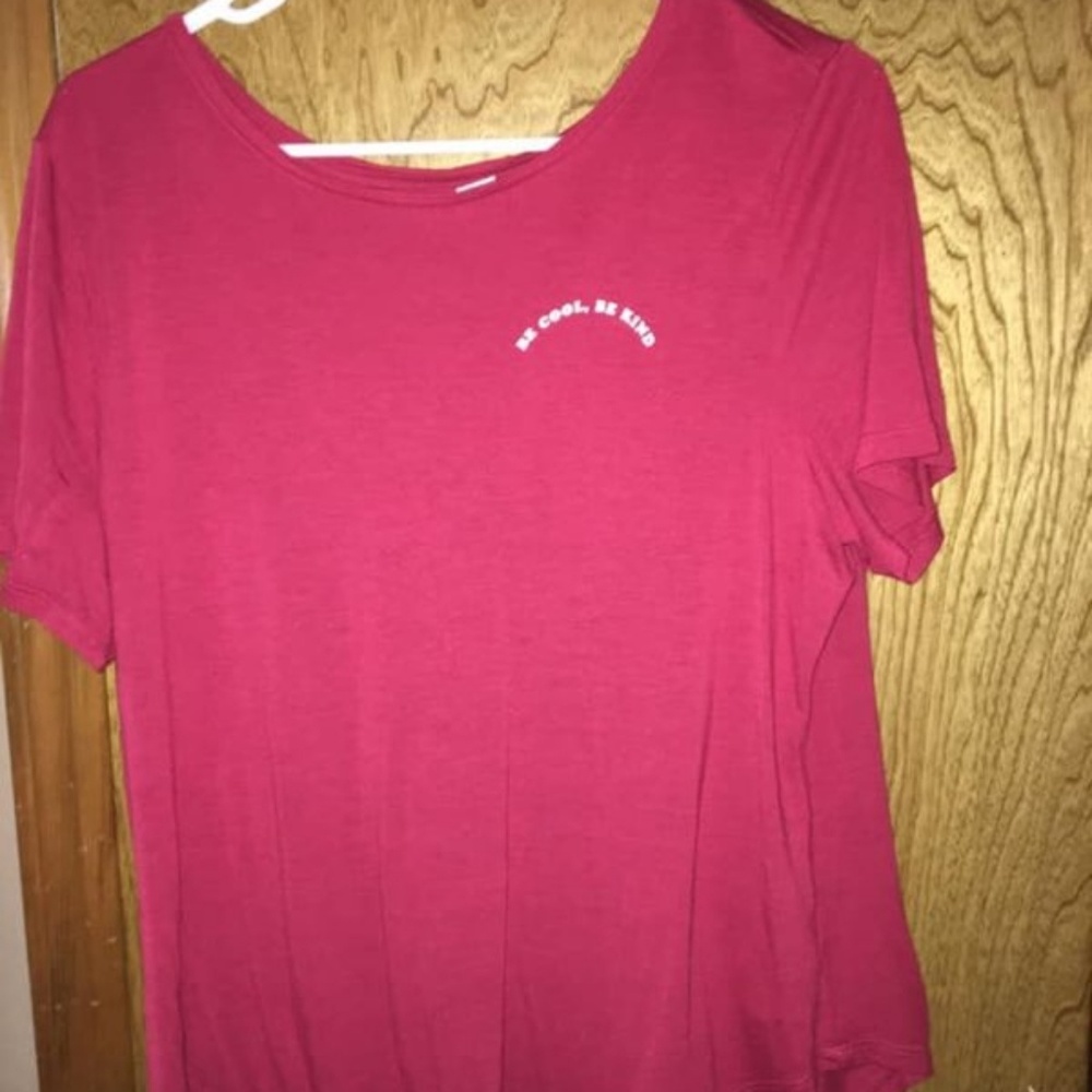 Maroon tshirt